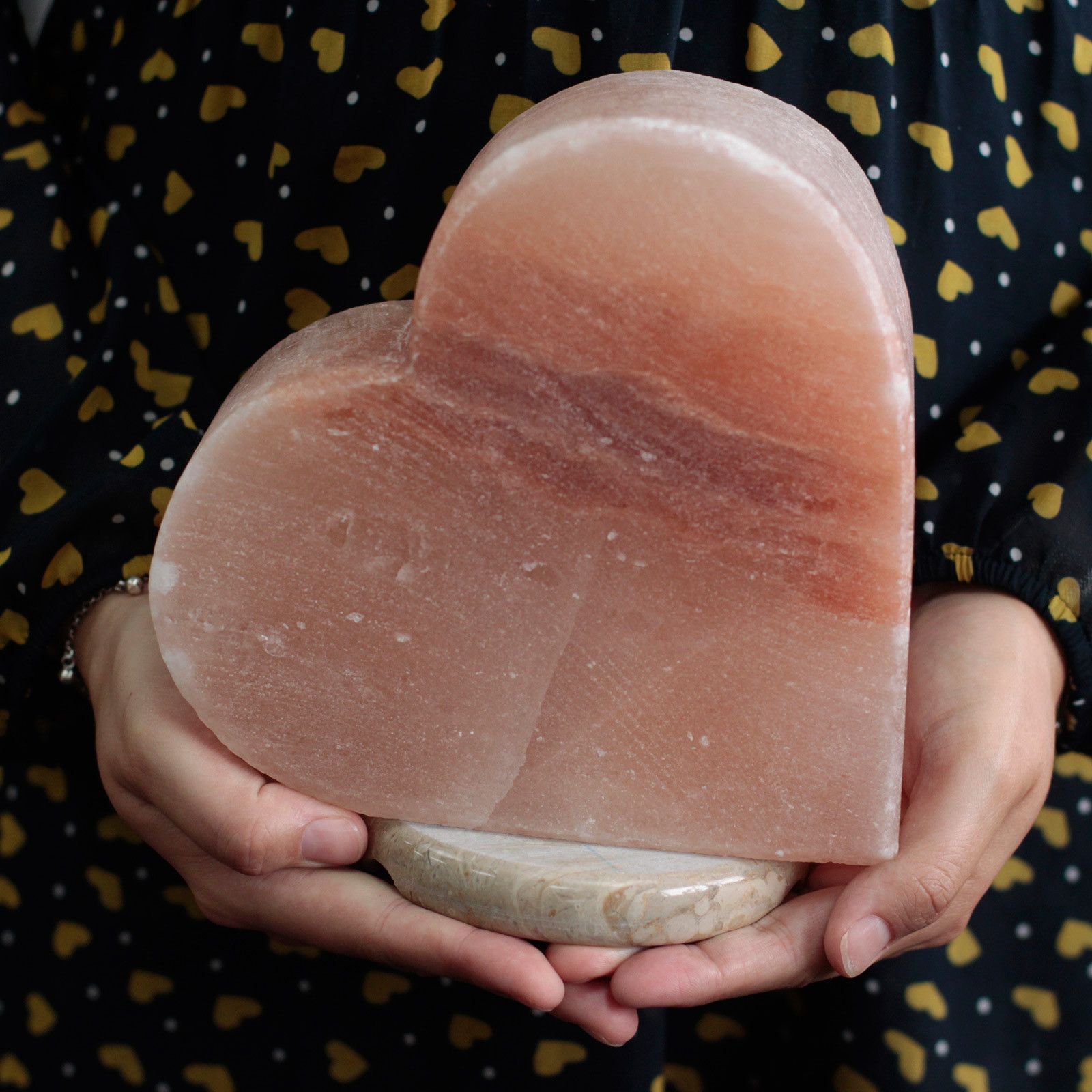 Heart Shaped Himalayan Salt Lamp - Image 4